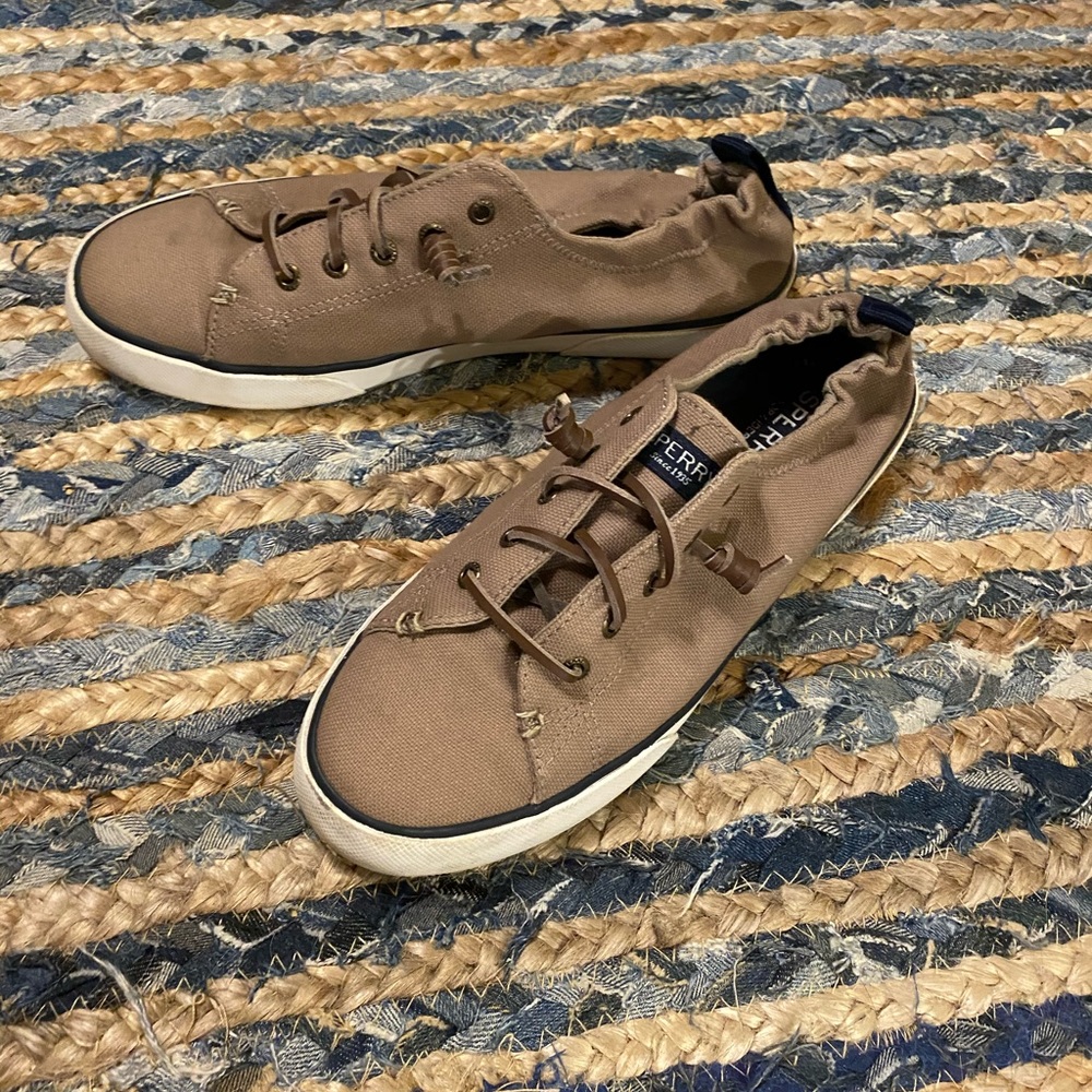 Sperry slip on shoes